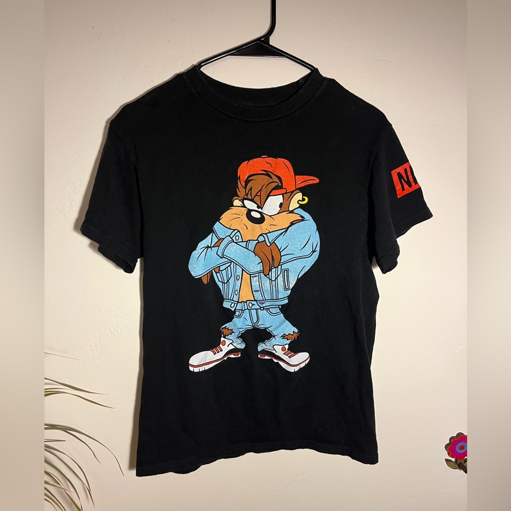 Looney Tunes 90s Taz Hip Hop Graphic T-shirt